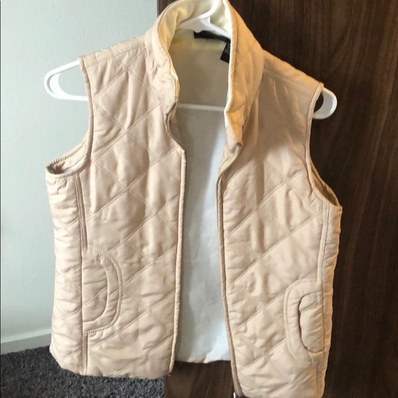Women’s vest - Picture 1 of 1
